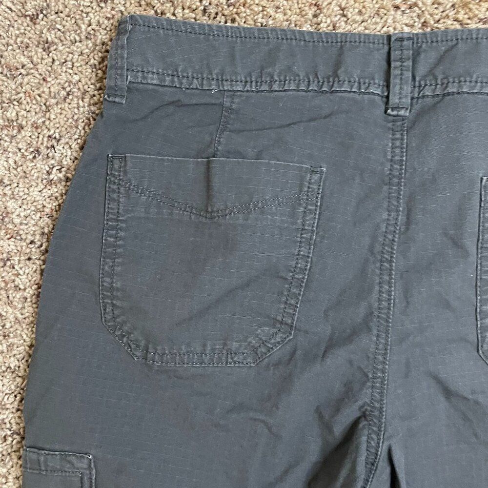 Eddie Bauer Women’s Cropped Cargo Pants Gray Roll Tab Outdoor Casual - Size 6 - Picture 8 of 8